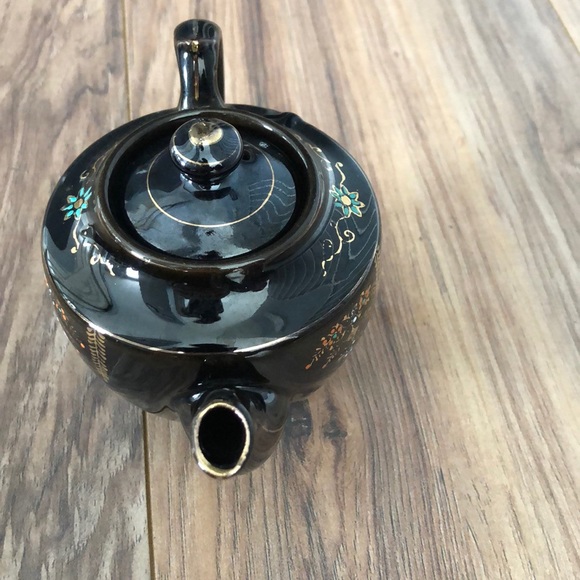Gorgeous Japanese Style Teapot - Picture 2 of 5